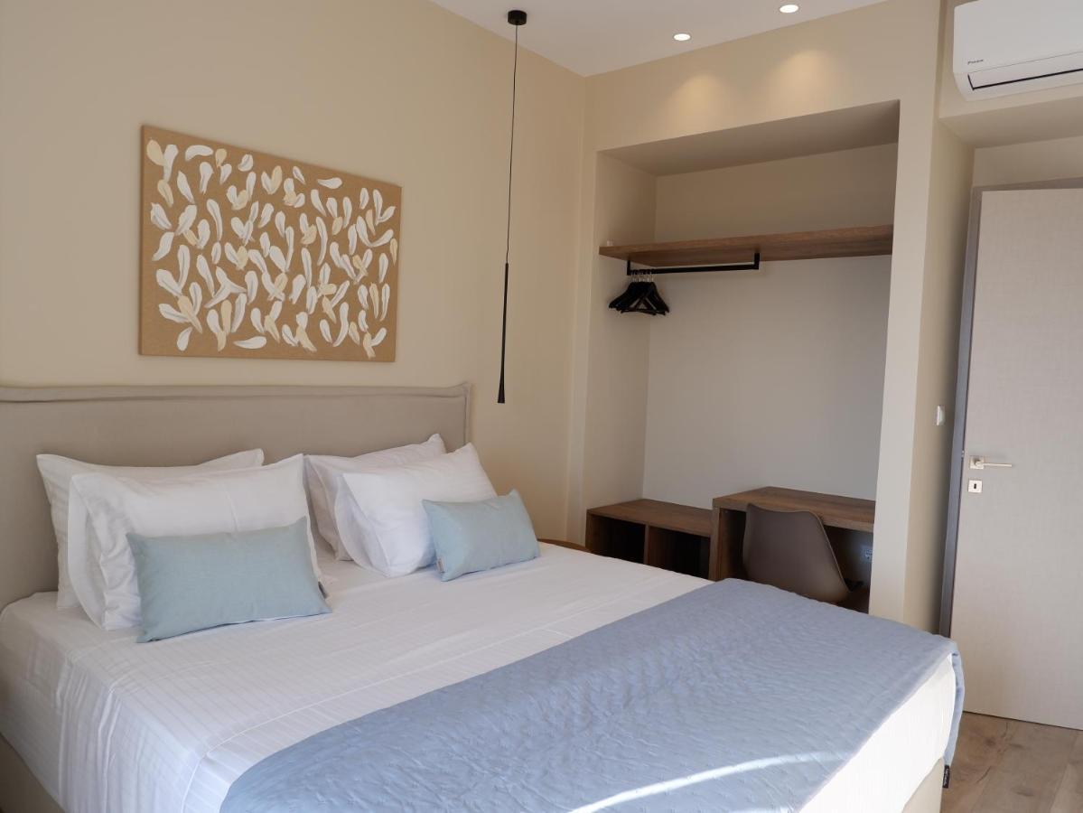 Kaiser Luxury Suites Achílleion Exterior foto